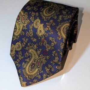 Vintage Gucci Silk Paisley Tie – Classic Designer Luxury